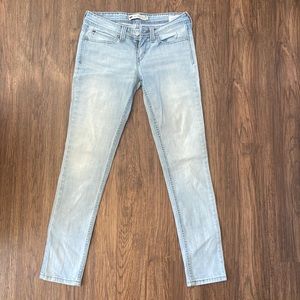 NWOT Levi’s Skinny Jean